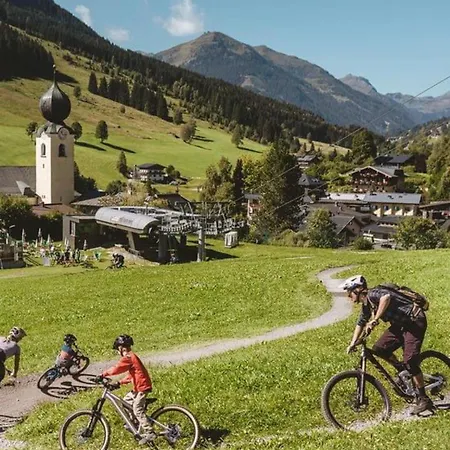 Boutique Bergliebe, In-out Aparthotel 3*