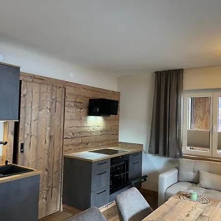 Boutique Bergliebe, In-out 3*